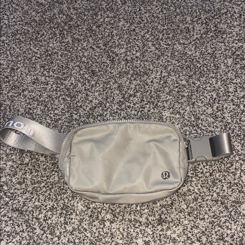 Lululemon Athletica Silver Belt Bag